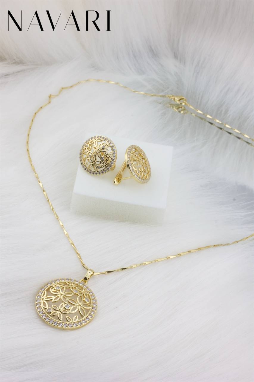 "Flower Elegance" Stainless Steel Set with Zirconia